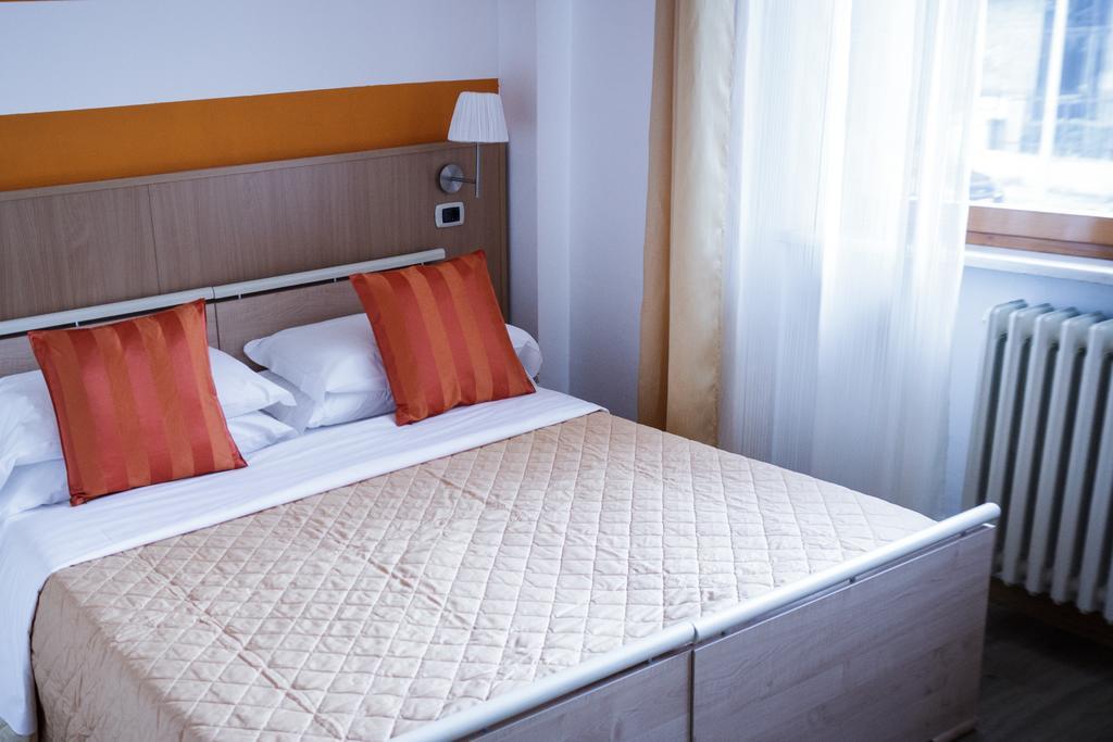Twelve Hotel Moncalieri Quarto foto